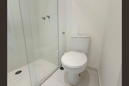 Banheiro  de apartamento para alugar com 1 quarto, 51m² em Santo Amaro, São Paulo