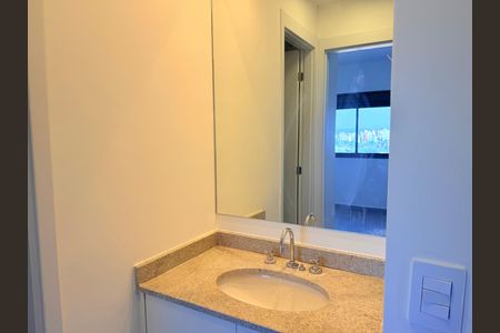 Banheiro  de apartamento para alugar com 1 quarto, 51m² em Santo Amaro, São Paulo