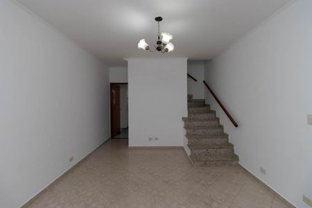 Casa para alugar com 100m², 3 quartos e 2 vagasSala