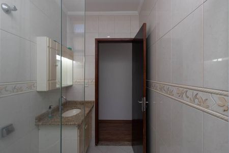 Casa para alugar com 100m², 3 quartos e 2 vagasBanheiro