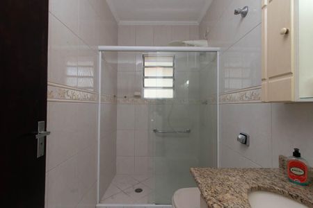 Casa para alugar com 100m², 3 quartos e 2 vagasBanheiro