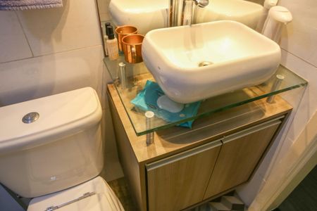 Apartamento à venda com 64m², 2 quartos e 1 vagaBanheiro Social