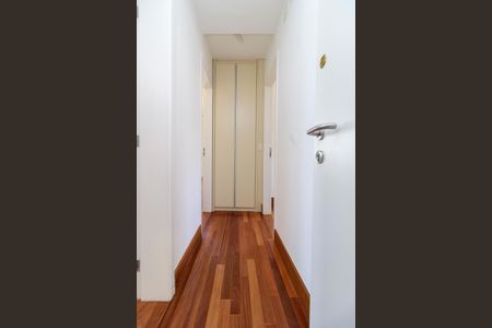 Apartamento à venda com 138m², 3 quartos e 3 vagasCorredor