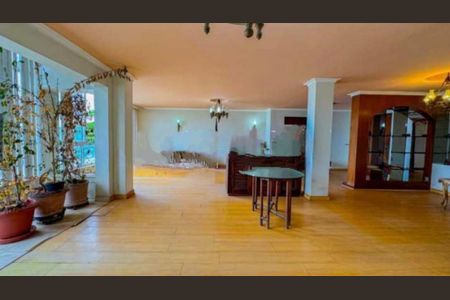 Apartamento à venda com 172m², 3 quartos e sem vaga