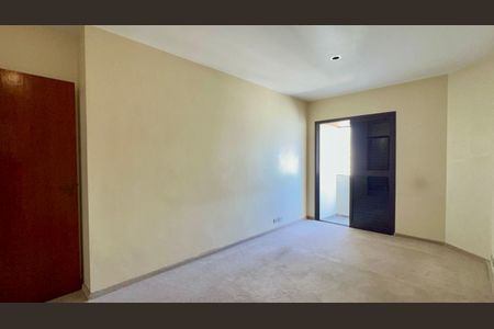 Apartamento à venda com 160m², 3 quartos e 3 vagasSuíte 3