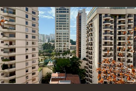 Apartamento à venda com 160m², 3 quartos e 3 vagasVaranda da Sala Vista