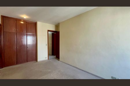 Apartamento à venda com 160m², 3 quartos e 3 vagasSuíte 3