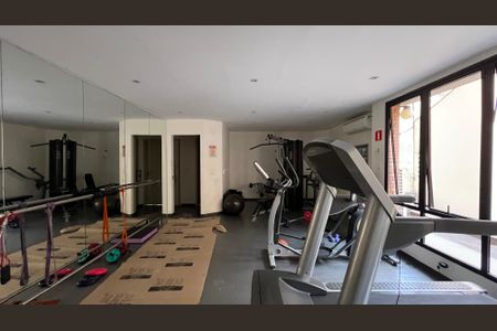 Apartamento à venda com 160m², 3 quartos e 3 vagasAcademia