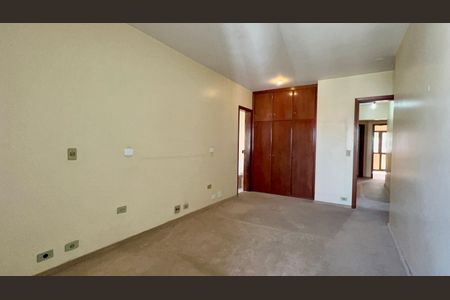 Apartamento à venda com 160m², 3 quartos e 3 vagasSuíte 3