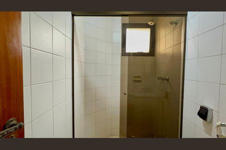 Apartamento à venda com 160m², 3 quartos e 3 vagasBanheiro da Suíte 2
