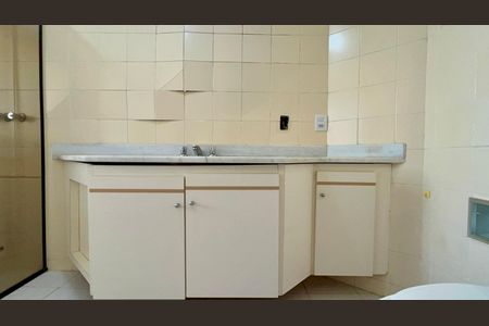 Apartamento à venda com 160m², 3 quartos e 3 vagasBanheiro da Suíte 3