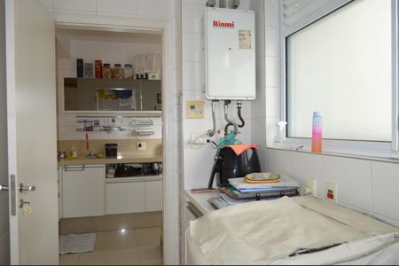 Apartamento à venda com 142m², 3 quartos e 2 vagasÁrea de Serviço