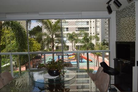 Apartamento à venda com 142m², 3 quartos e 2 vagasVaranda