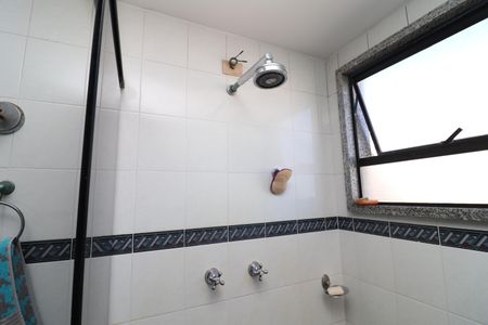 Apartamento para alugar com 184m², 4 quartos e 3 vagasBanheiro da Suíte