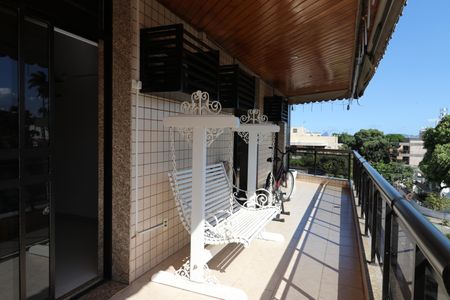Apartamento para alugar com 184m², 4 quartos e 3 vagasVaranda