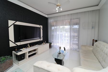 Apartamento para alugar com 184m², 4 quartos e 3 vagasSala