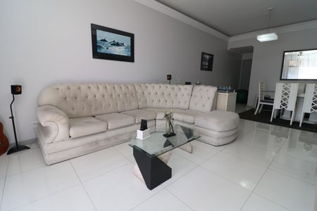 Apartamento para alugar com 184m², 4 quartos e 3 vagasSala