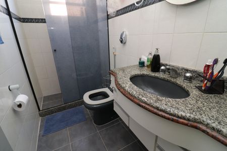 Apartamento para alugar com 184m², 4 quartos e 3 vagasBanheiro Social