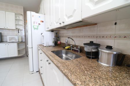 Apartamento para alugar com 184m², 4 quartos e 3 vagasCozinha