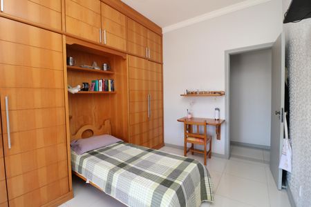 Apartamento para alugar com 184m², 4 quartos e 3 vagasQuarto 2