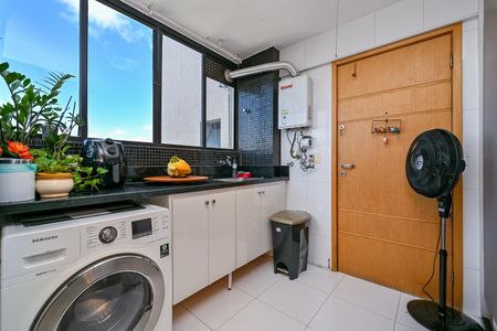 Apartamento à venda com 80m², 2 quartos e 2 vagasÁrea de Serviço