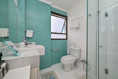 Apartamento à venda com 80m², 2 quartos e 2 vagasBanheiro da Suíte