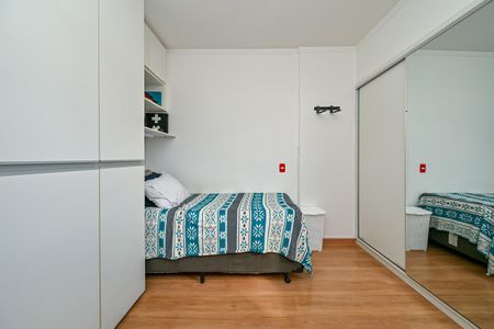 Apartamento à venda com 80m², 2 quartos e 2 vagasQuarto