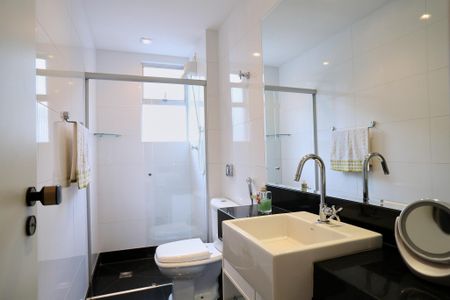 Apartamento à venda com 160m², 4 quartos e 2 vagasBanheiro