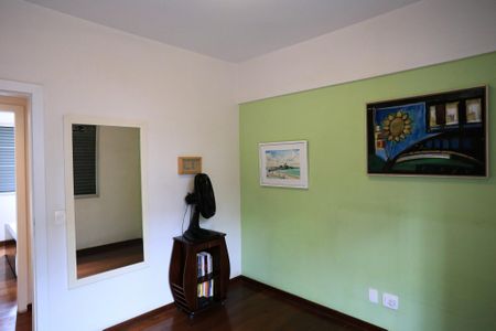 Apartamento à venda com 160m², 4 quartos e 2 vagasQuarto 4