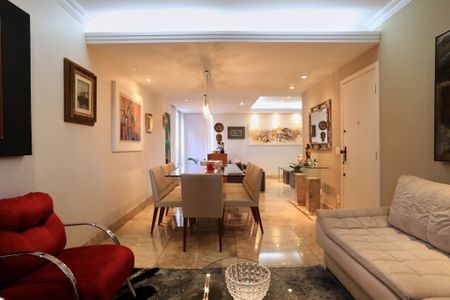 Apartamento à venda com 160m², 4 quartos e 2 vagasSala