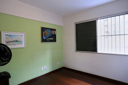 Apartamento à venda com 160m², 4 quartos e 2 vagasQuarto 4