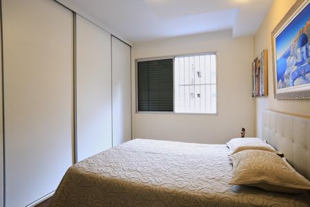 Apartamento à venda com 160m², 4 quartos e 2 vagasQuarto 1