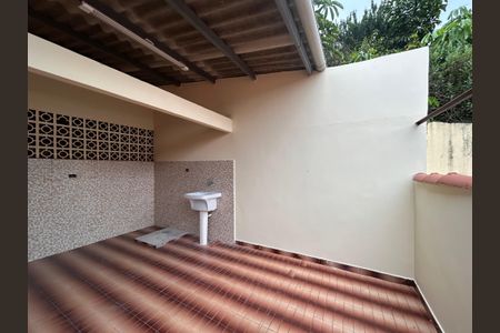 Casa para alugar com 200m², 3 quartos e 2 vagasÁrea de Serviço 1