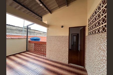 Casa para alugar com 200m², 3 quartos e 2 vagasÁrea de Serviço 1