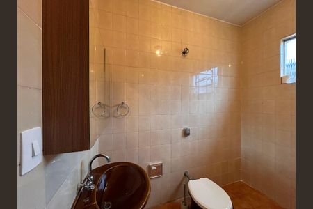 Casa para alugar com 200m², 3 quartos e 2 vagasBanheiro