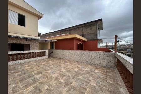 Casa para alugar com 200m², 3 quartos e 2 vagasQuintal