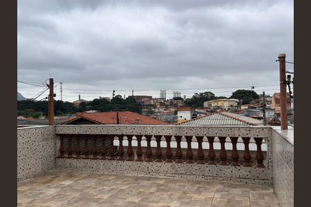 Casa para alugar com 200m², 3 quartos e 2 vagasQuintal