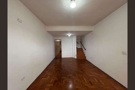 Casa para alugar com 200m², 3 quartos e 2 vagasSala