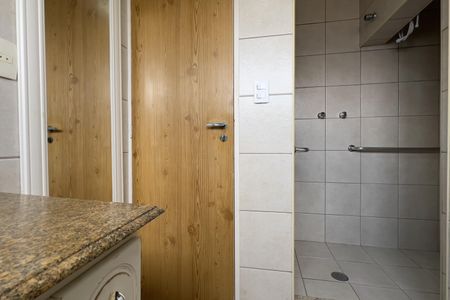 Apartamento à venda com 107m², 3 quartos e 1 vagaBanheiro da Suíte