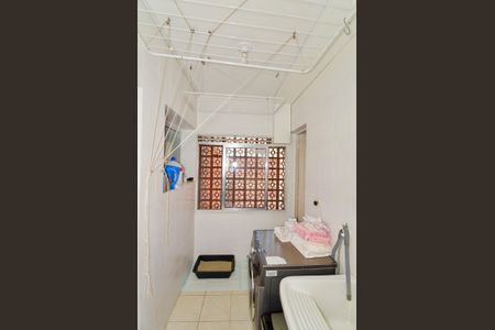 Apartamento à venda com 107m², 3 quartos e 1 vagaÁrea de Serviço