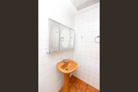 Apartamento para alugar com 86m², 4 quartos e 1 vaga Apartamento para alugar com 86m², 4 quartos e 1 vagaBanheiro