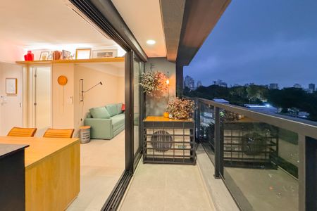 Apartamento à venda com 48m², 1 quarto e 1 vaga Apartamento à venda com 48m², 1 quarto e 1 vagaVaranda