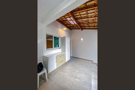 Casa à venda com 150m², 3 quartos e 1 vagaÁrea de Serviço