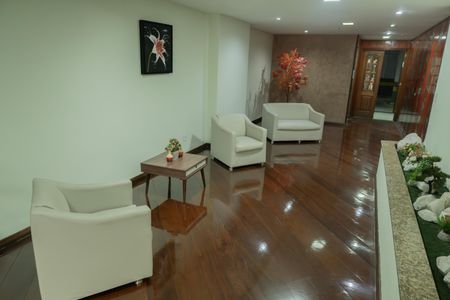 Apartamento à venda com 105m², 3 quartos e 1 vaga Apartamento à venda com 105m², 3 quartos e 1 vagaHall de entrada