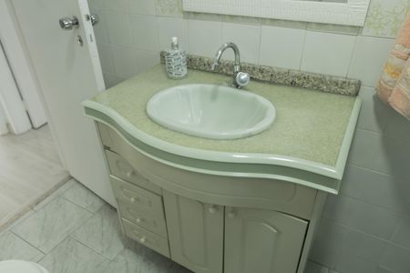 Apartamento à venda com 105m², 3 quartos e 1 vaga Apartamento à venda com 105m², 3 quartos e 1 vagaBanheiro