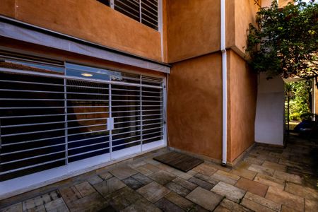 Casa para alugar com 380m², 3 quartos e 5 vagasQuintal