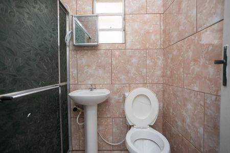 Casa à venda com 165m², 3 quartos e 1 vaga Casa à venda com 165m², 3 quartos e 1 vagaBanheiro da Suíte