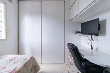 Apartamento à venda com 58m², 2 quartos e 1 vagaQuarto 2