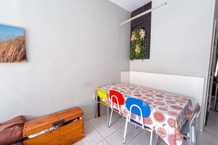 Casa à venda com 181m², 2 quartos e 1 vaga Casa à venda com 181m², 2 quartos e 1 vagaSala