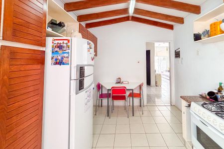 Casa à venda com 181m², 2 quartos e 1 vaga Casa à venda com 181m², 2 quartos e 1 vagaCozinha